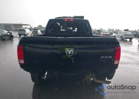 2021 Ram 1500 Classic Tradesman 4X4 6'4 Box из США, поврежденный, VIN 1C6RR7FT6MS513567